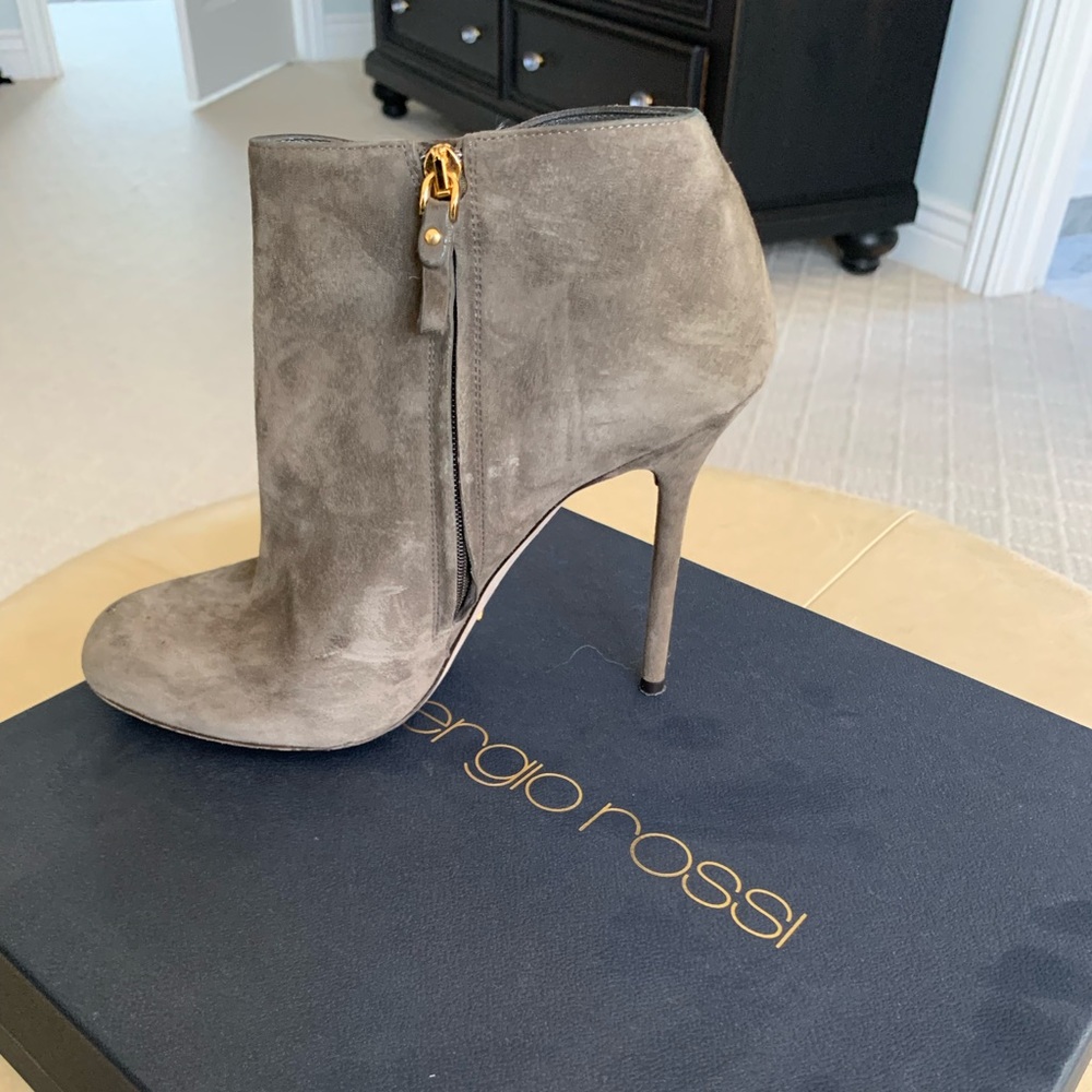 Sergio Rossi suede booties